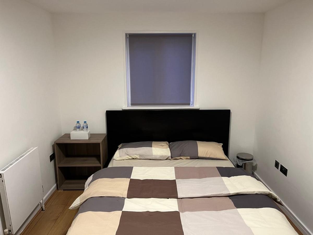 Three Bedroom House In Tooting By Star Apartments London Exteriör bild
