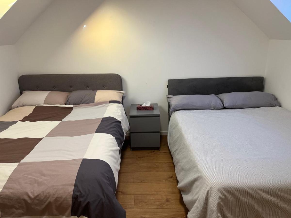 Three Bedroom House In Tooting By Star Apartments London Exteriör bild